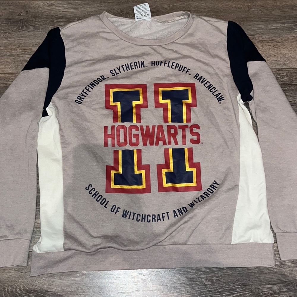 Hogwarts sweatshirt